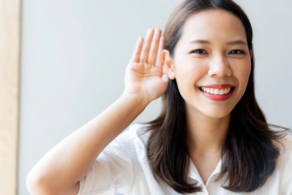 万千声音里偏偏听见你　倾听世界不只靠耳朵