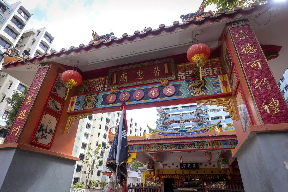 位于大巴窑6巷的普忠庙，是本地唯一现存以南宋三位忠臣文天祥、陆秀夫与张世杰为主神的庙宇。（陈来福摄）