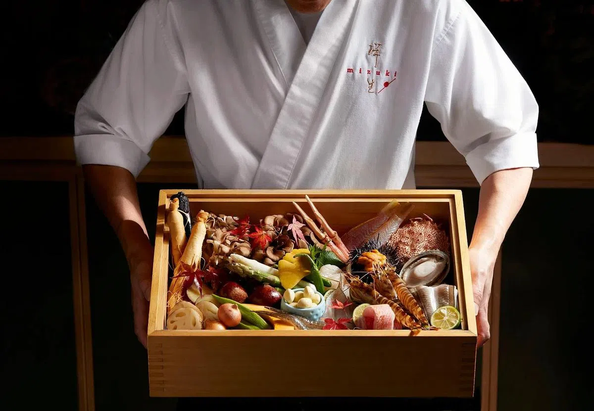本地日式寿司与天妇罗餐馆Mizuki为食客提供厨师做主菜单。（餐馆提供）