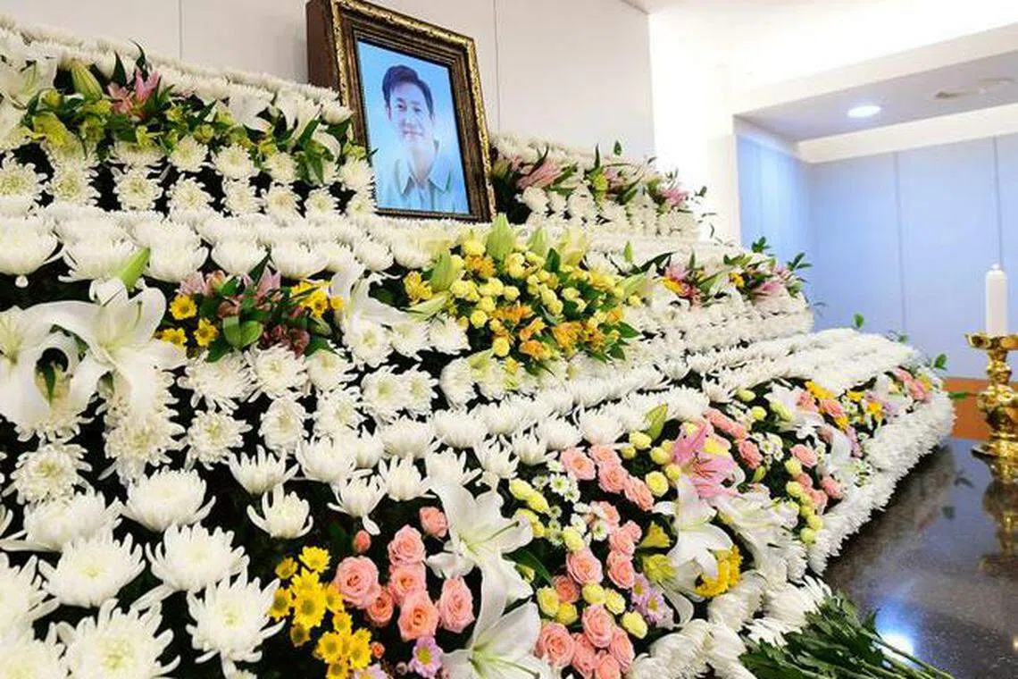 李善均灵堂曝光。（互联网）