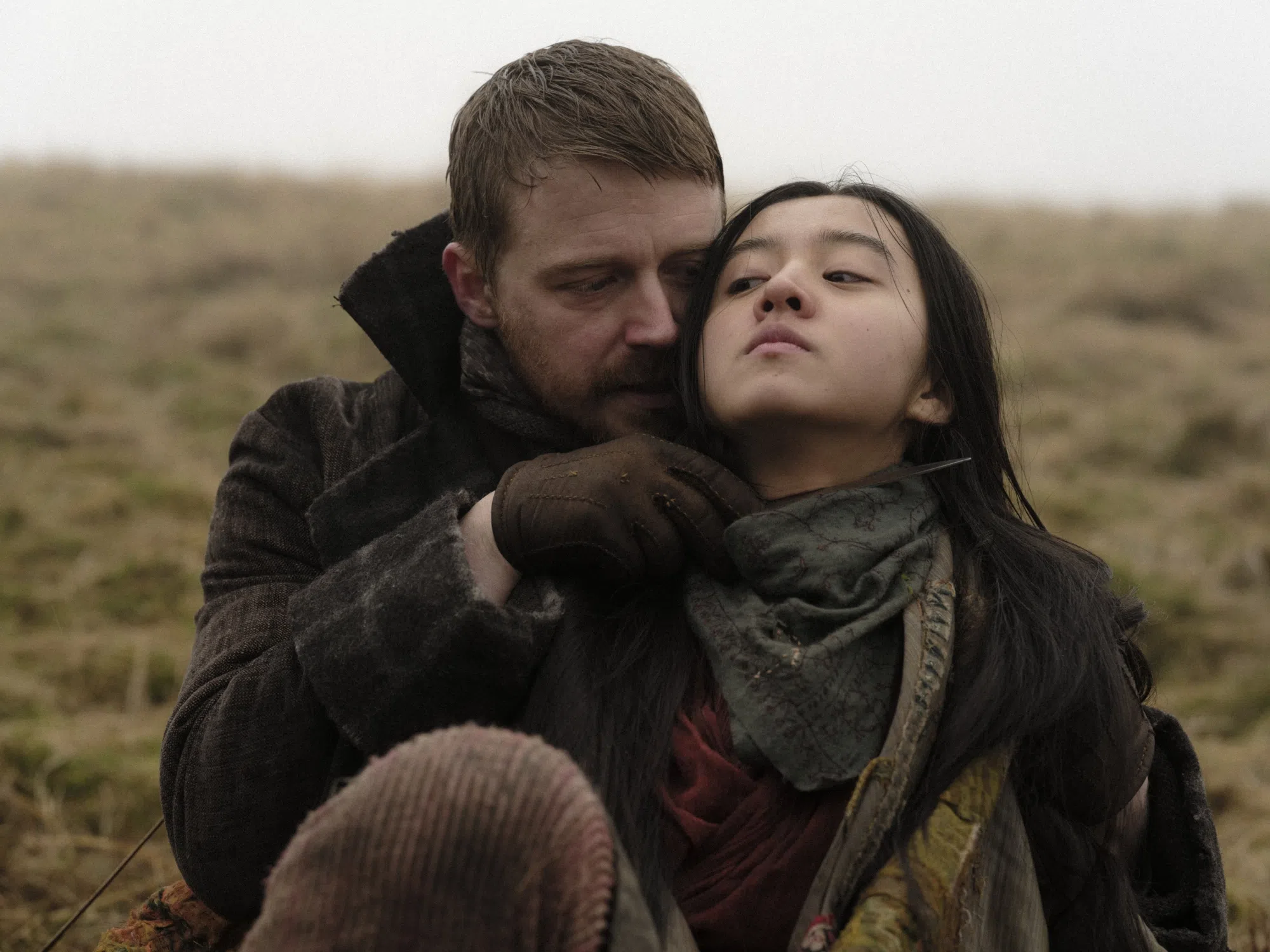 木村光希（右）和饰演混混的Jack Lowden有不少对手戏。（邵氏机构提供）