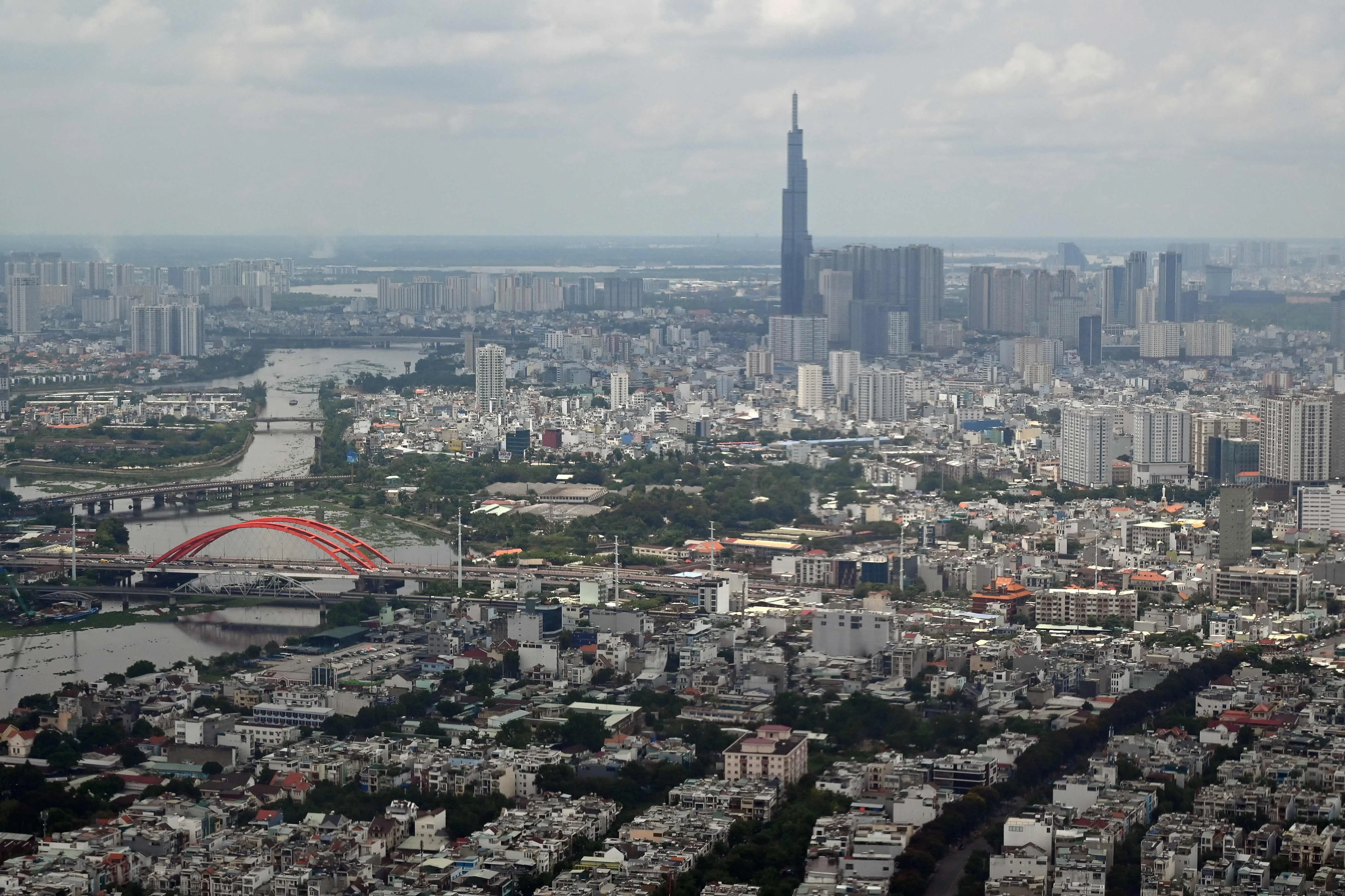 胡志明市去年的国内生产总值同比增长7.17%，占全国总量约14.6%，排名第一。（法新社）