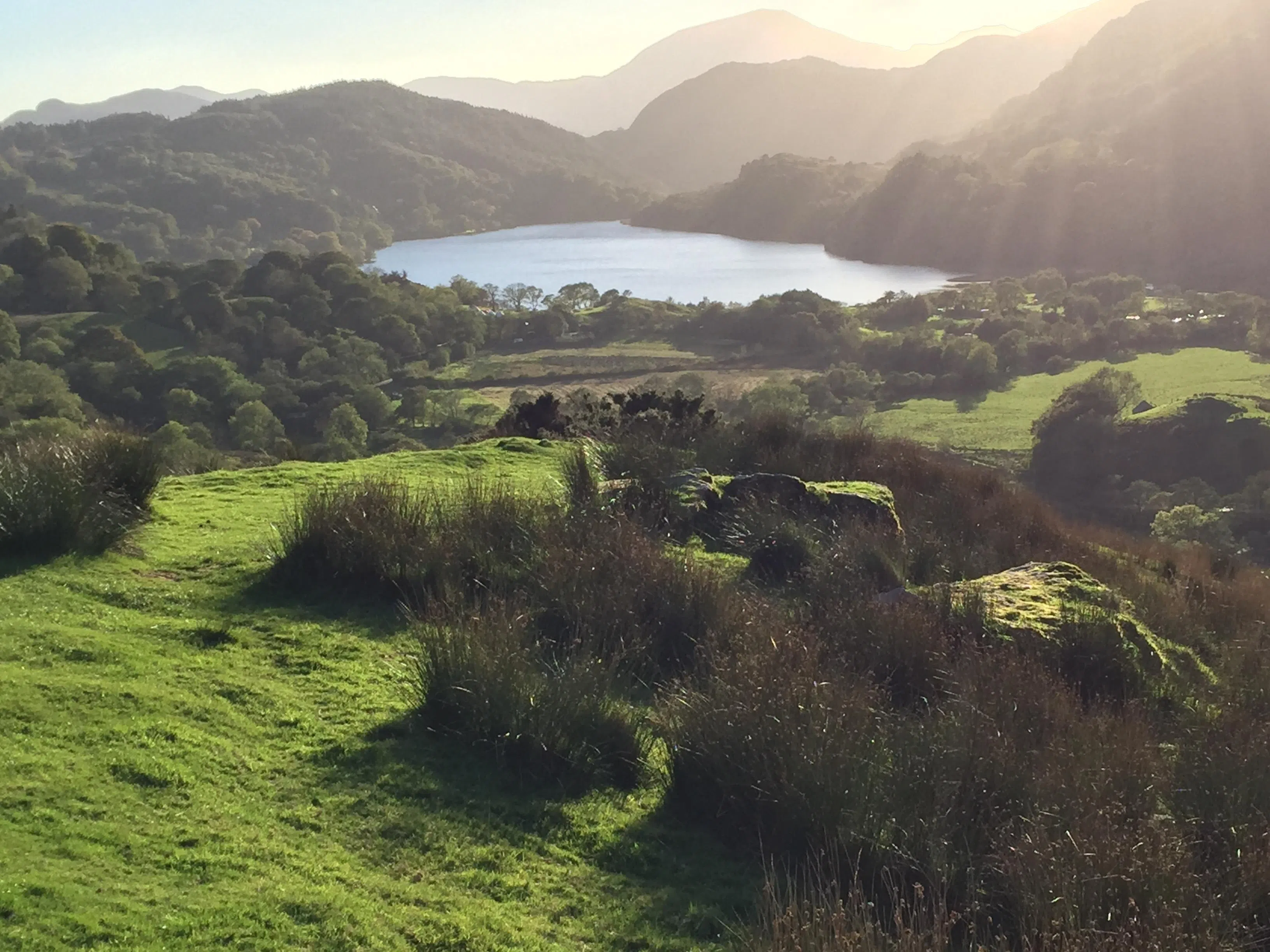 斯诺登尼亚国家公园，美如一幅山水画卷。（张敬贤提供）