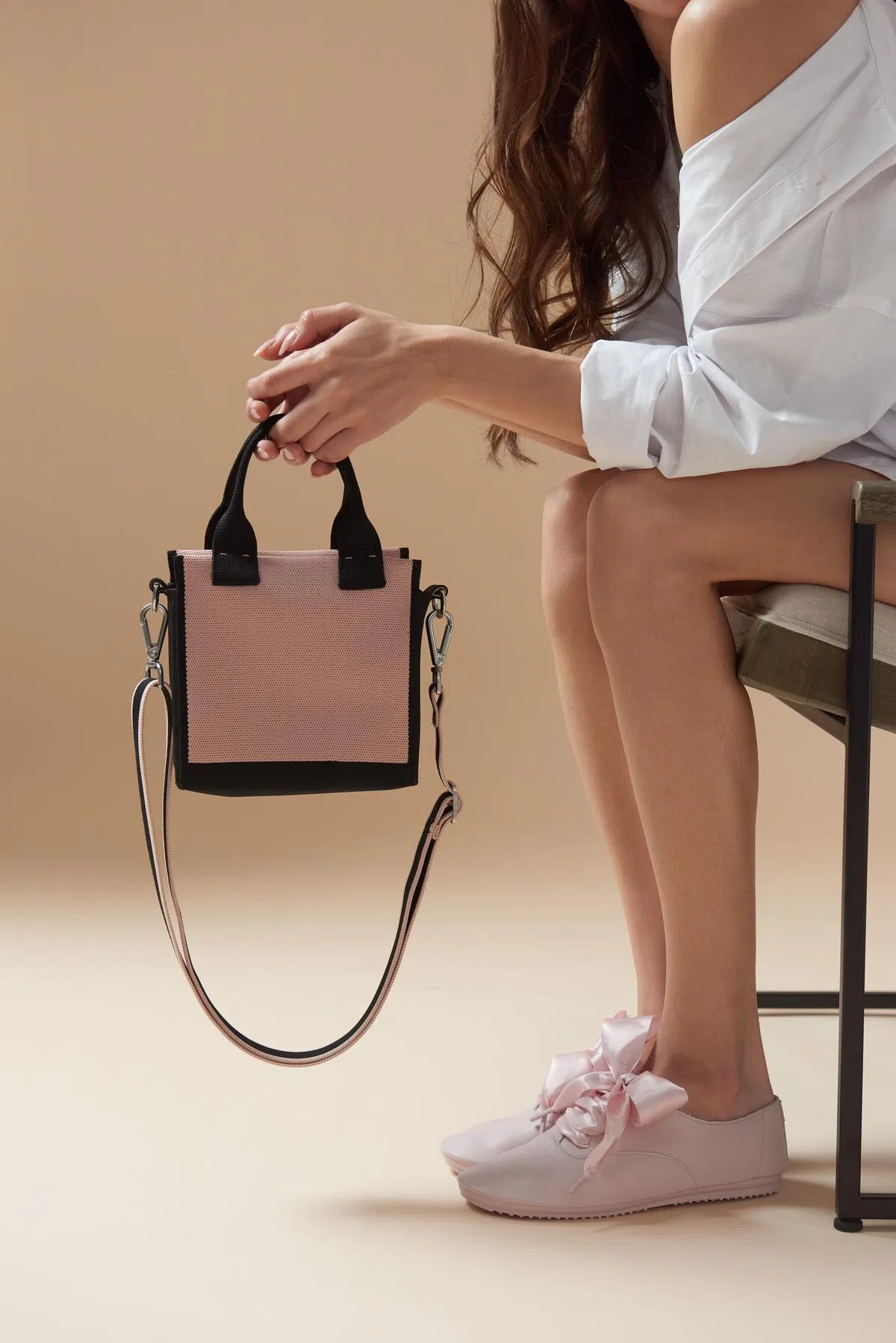 Anothersole的鞋子和手袋都走环保路线。（品牌提供）