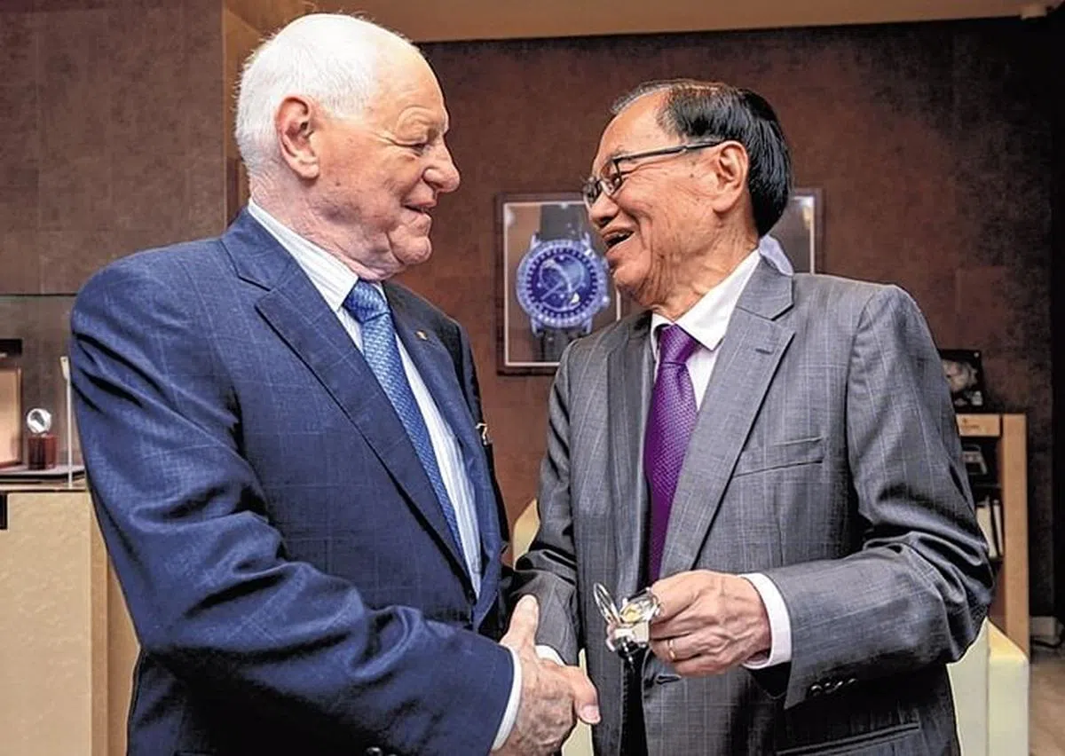 百达翡丽名誉总裁斯登与高登钟表创办人林廷万是世交。（图/受访者提供）