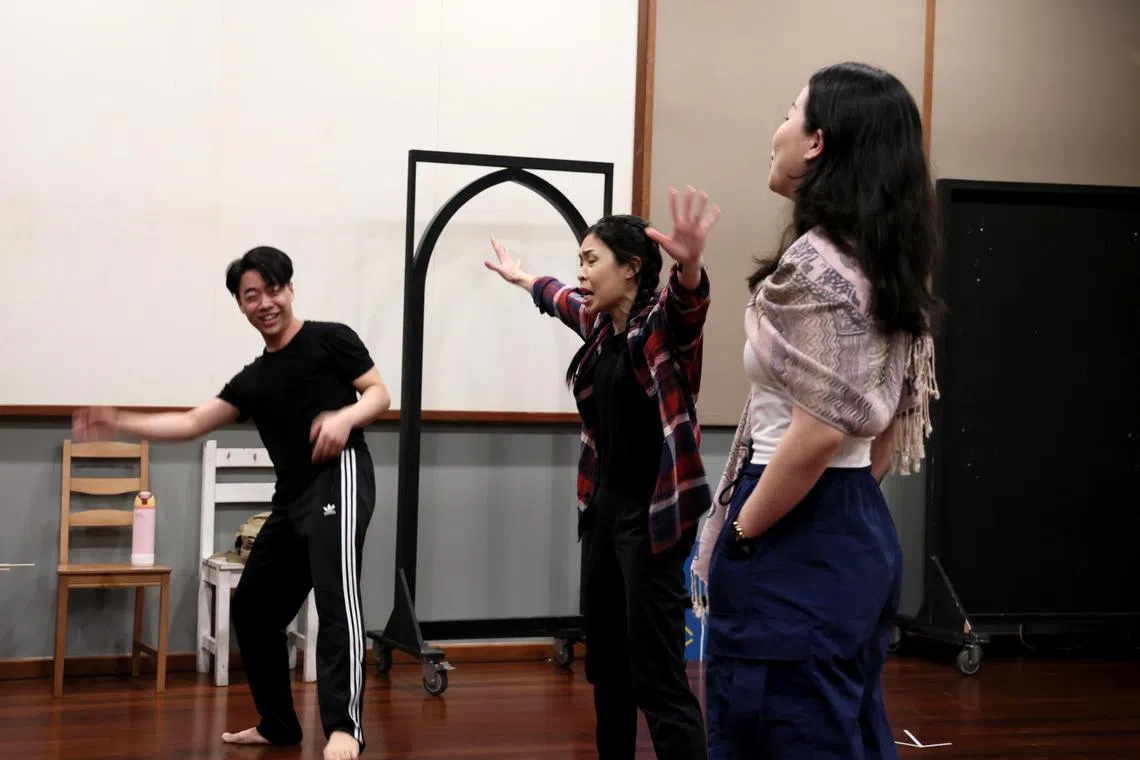 本剧由余健贤（左起）、陈珮文和廖爱文主演。（龙国雄摄）