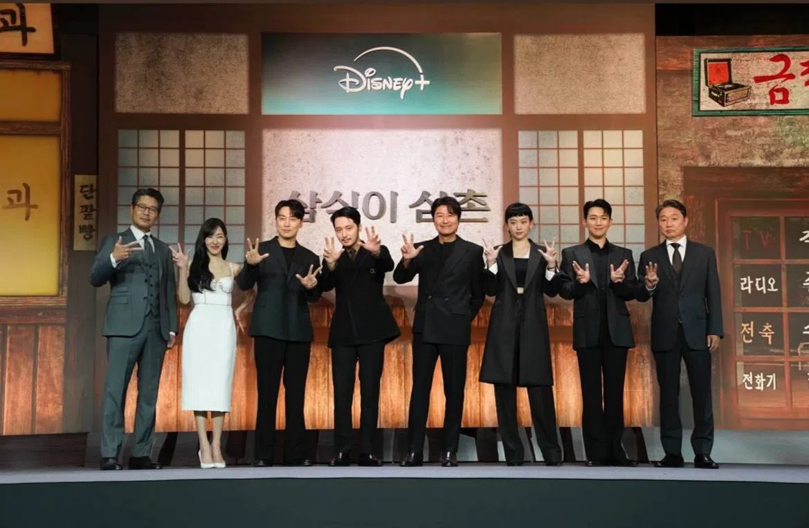 记者会上演员大合照。（截自disneypluskr IG）