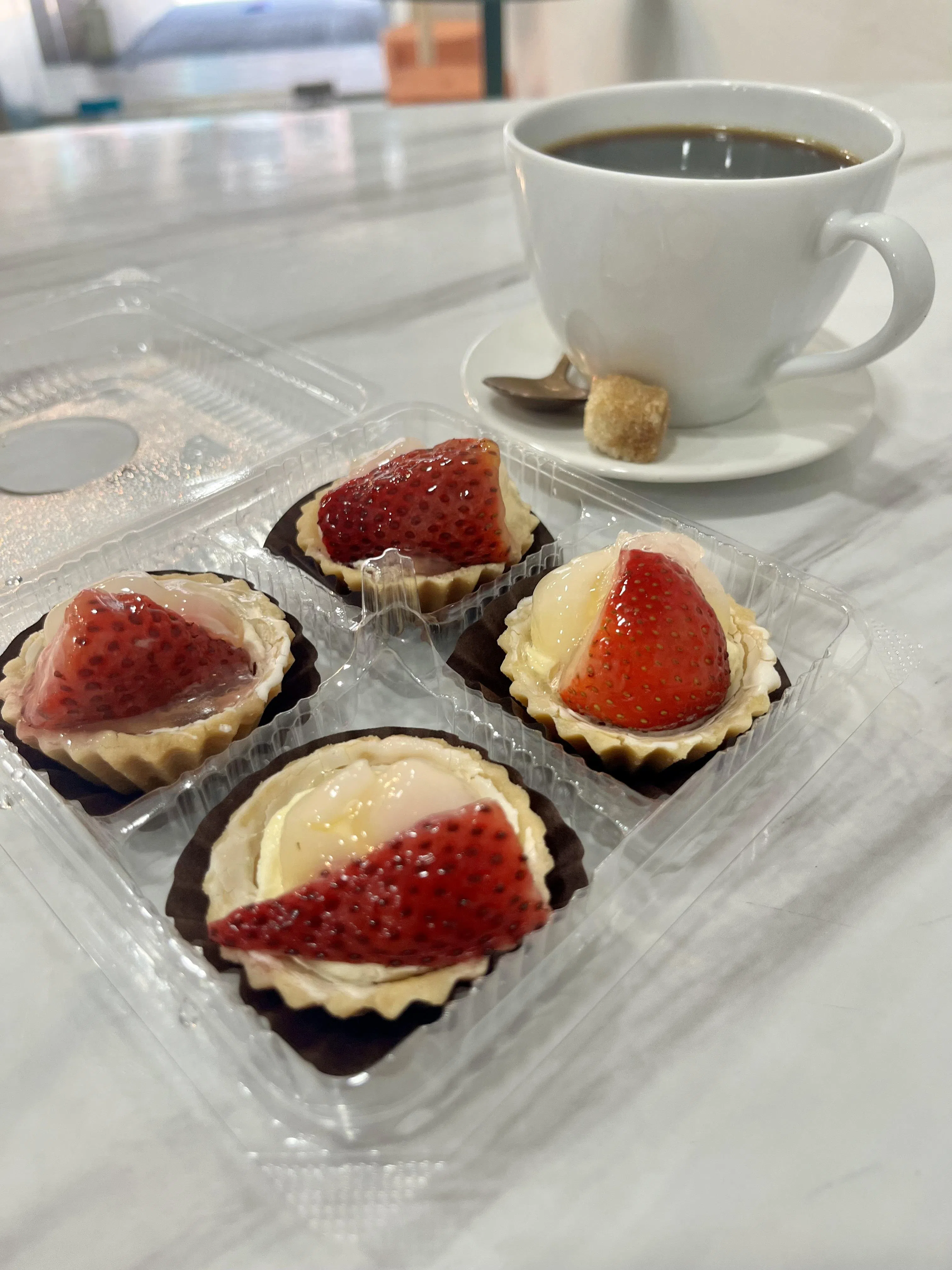 2112 Bakery的糕点可外带也可堂食，搭配热咖啡或茶滋味无穷。（陈映蓁摄）