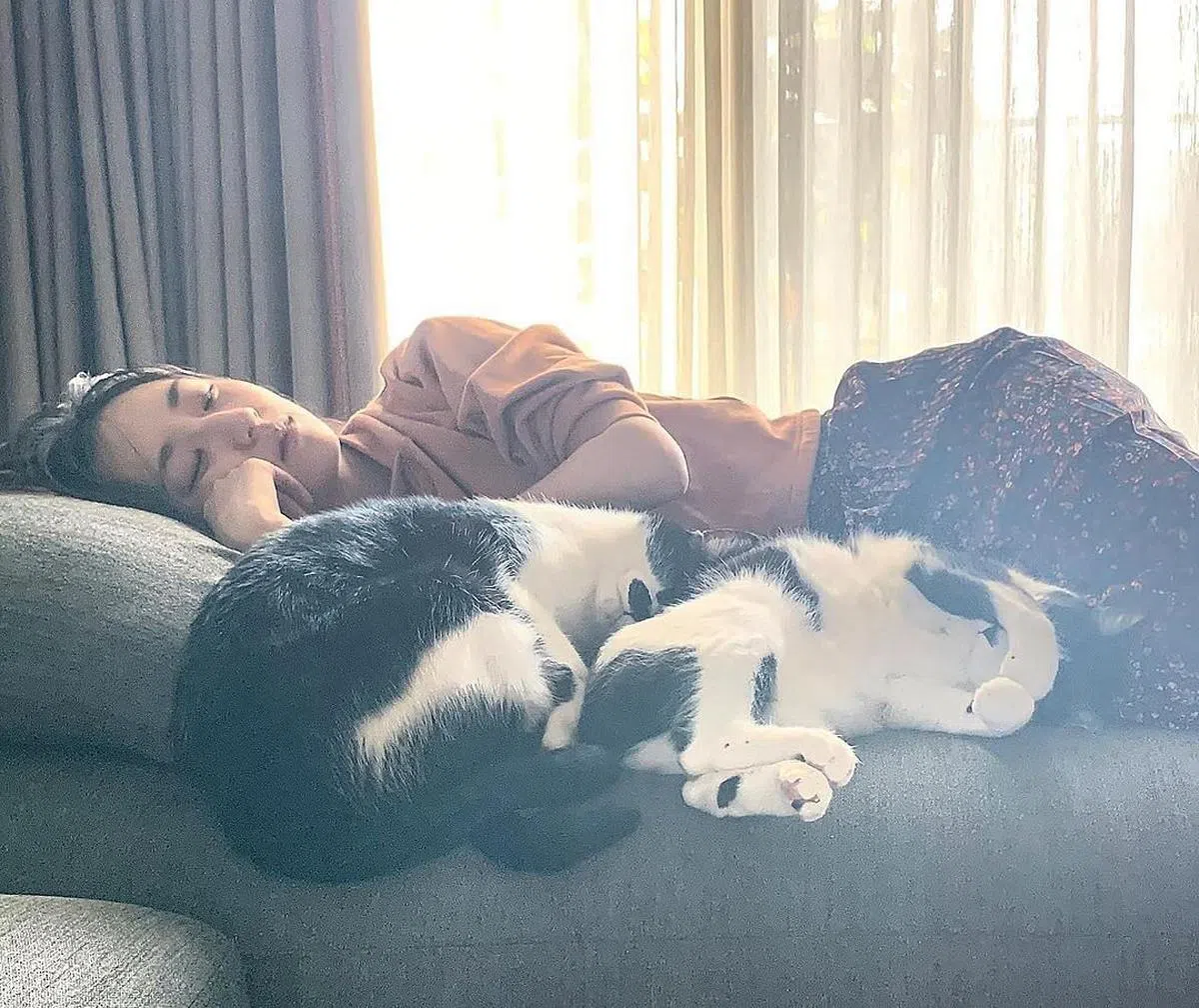 谢坤达在结婚两周年时分享老婆的睡相。（互联网）