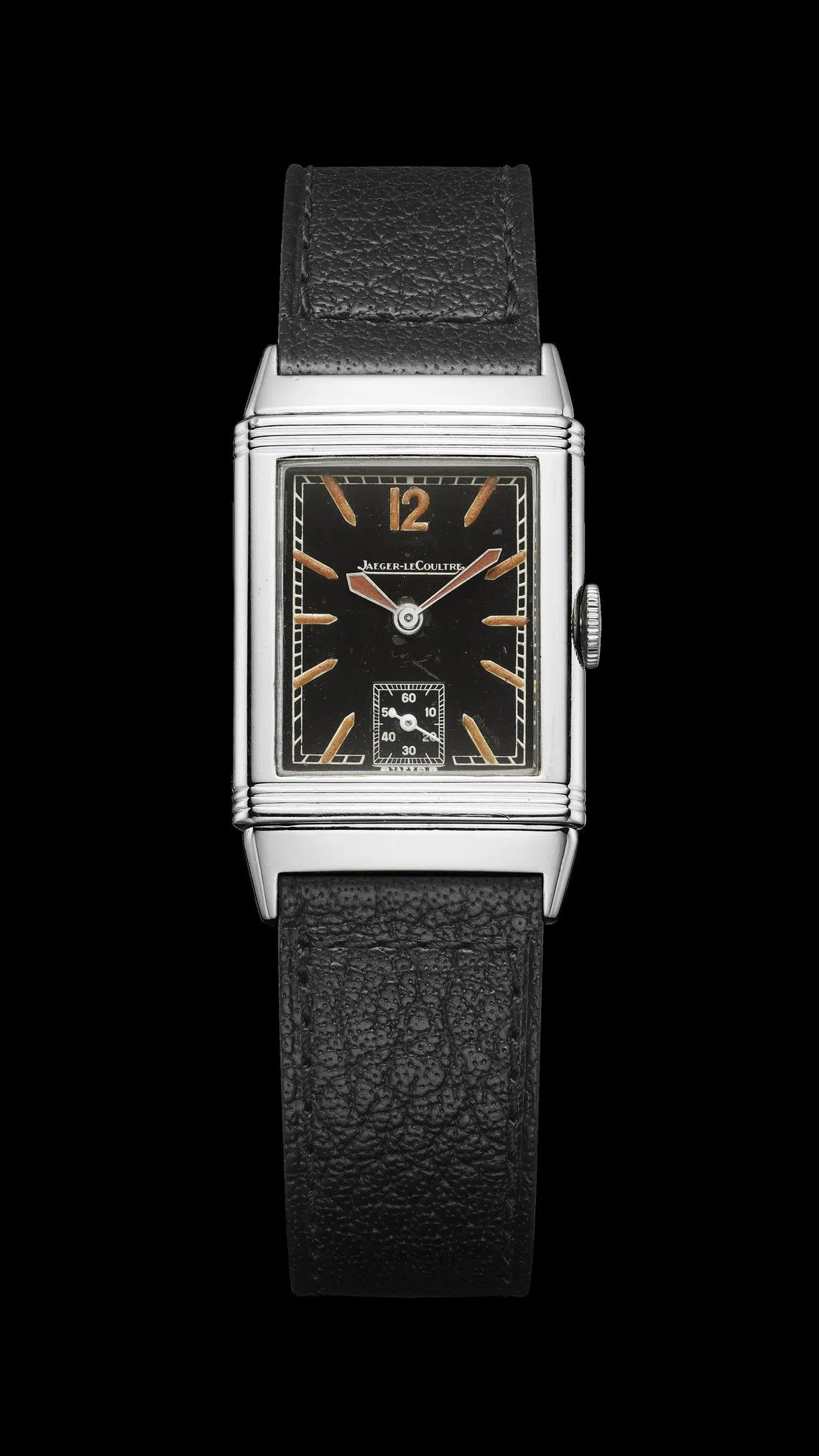 在以白色和银色表盘为主的时代，Reverso Small Seconds翻转系列小秒针的黑色表盘显得非凡出众。（积家提供）