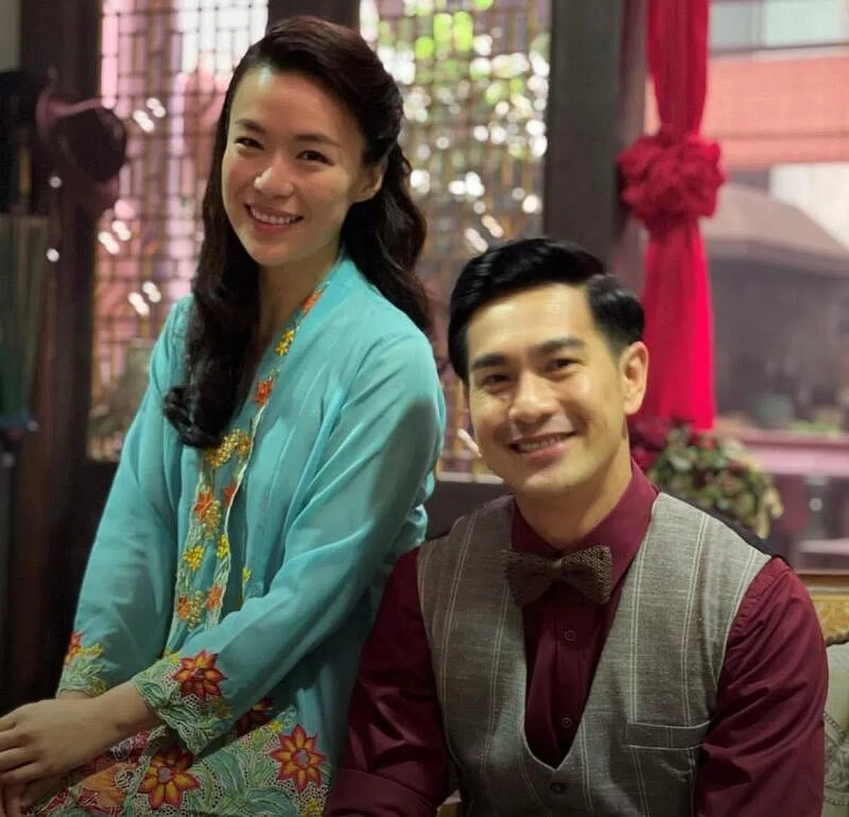 方展发（右）与林慧玲凭英语剧“This Land Is Mine”，分别入围最佳男主角与最佳女主角奖项。（照片由TCA提供）