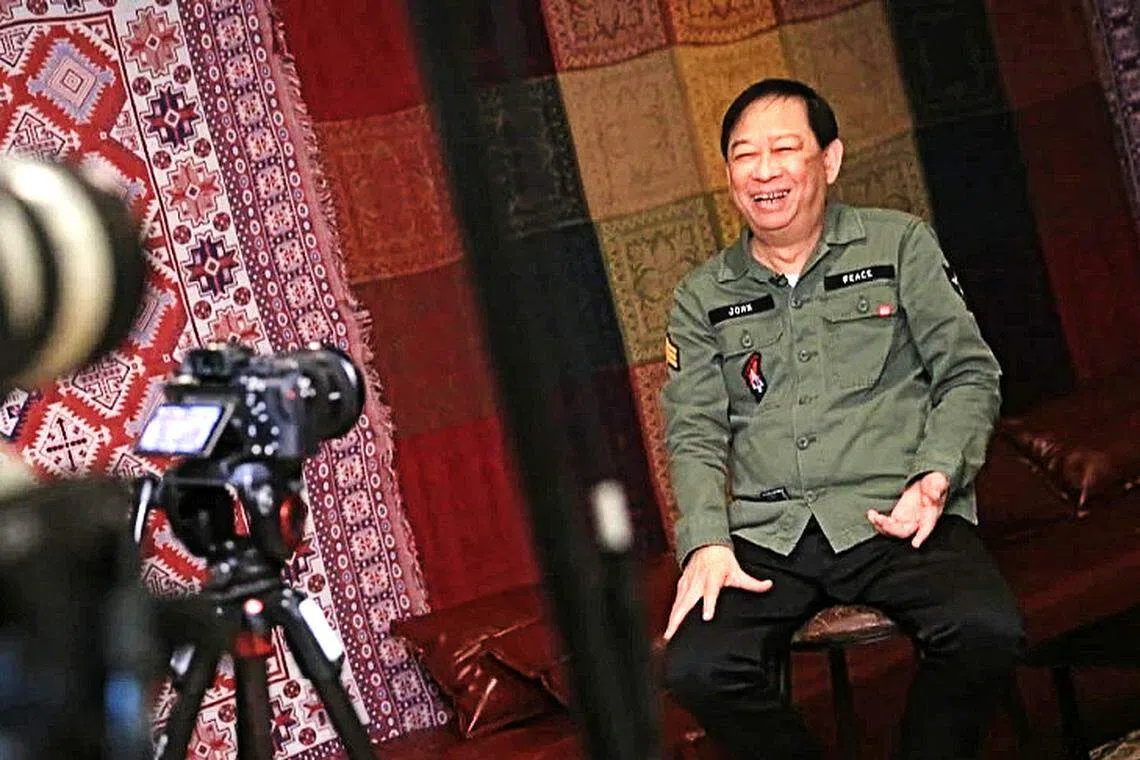 黎彼得入行超过50年有不少艺人朋友，但他认为做人要有骨气，求人不如求己。（互联网）