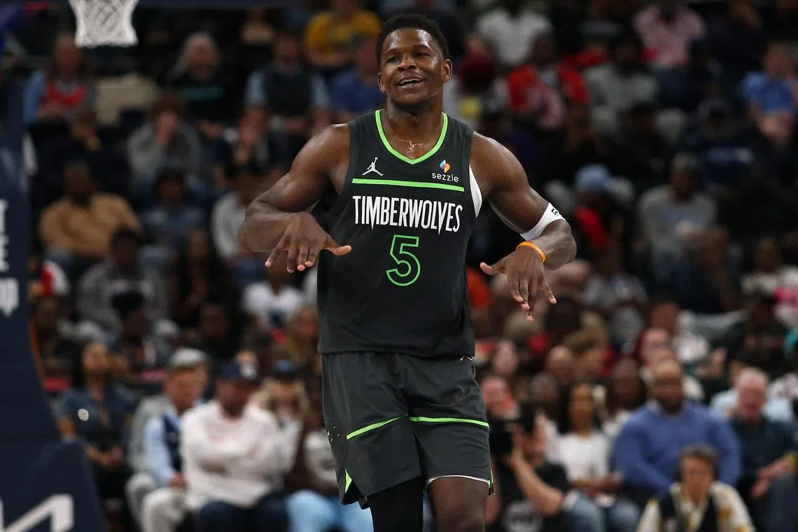 爱德华兹认为，球队还有两场硬仗要打，不知道未来会怎样，只会处理好自己的事情。（路透社）