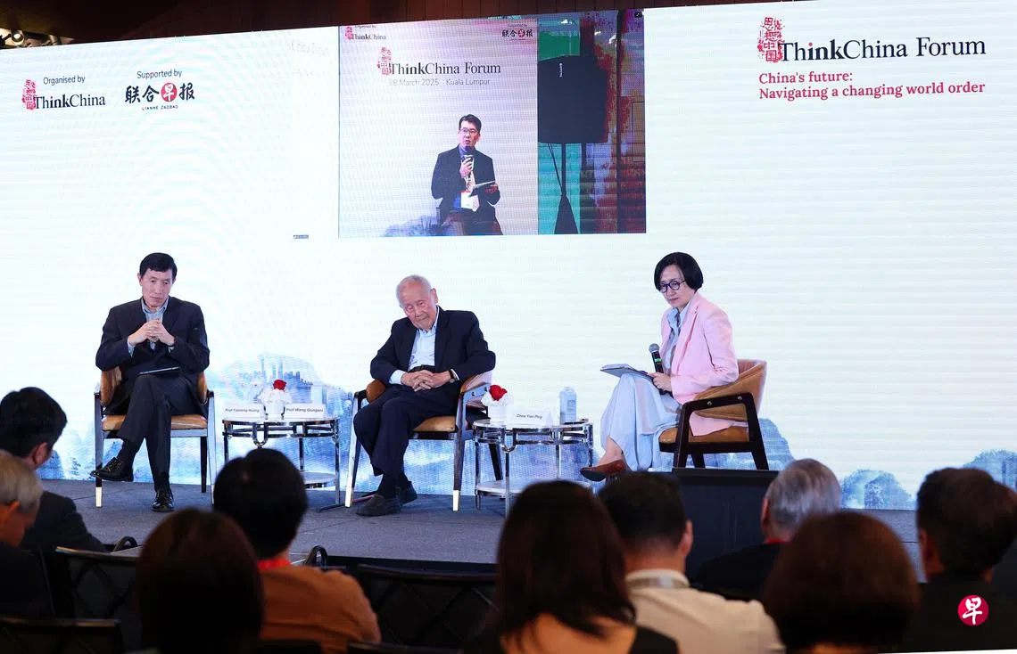 新美学者：经济决策权集中民众预期高涨是中国根本性风险| 联合早报