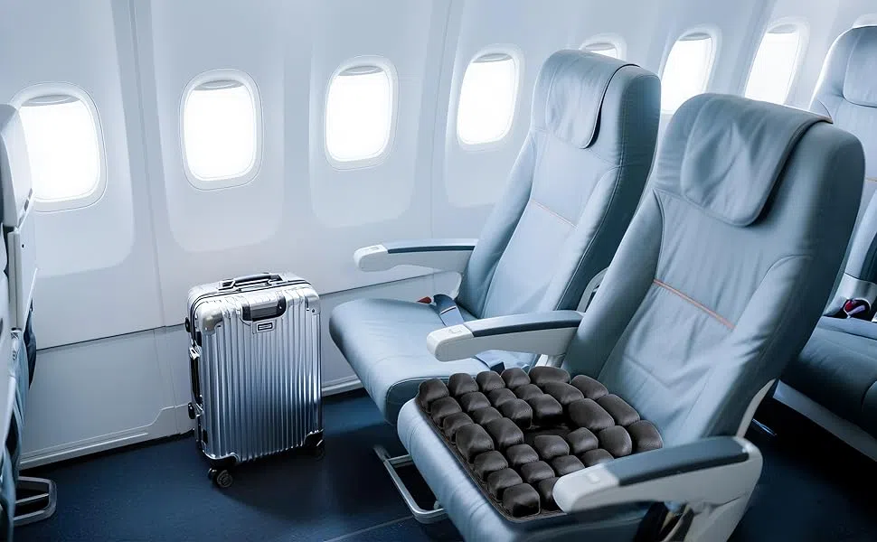 坐垫的每一格“巧古力”都是一个小充气垫，可将长坐压力分散开来。（互联网）