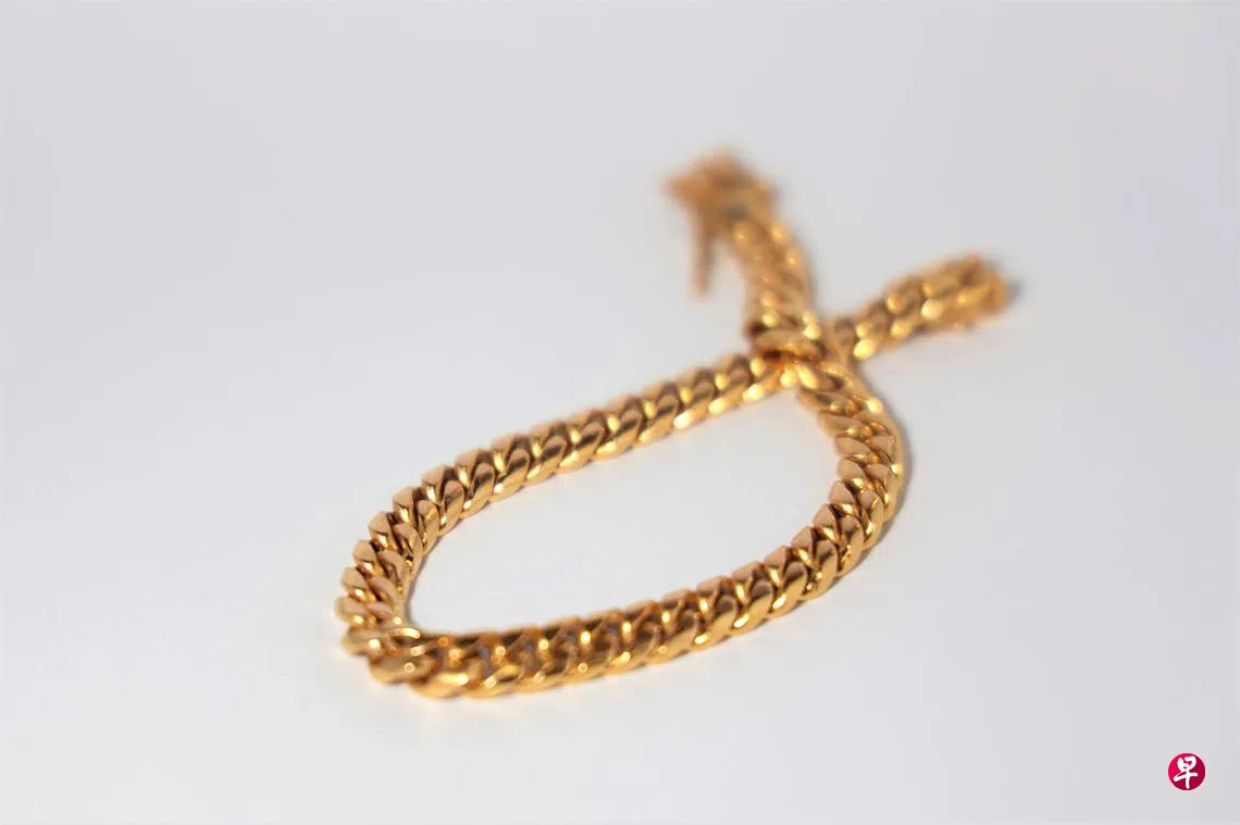 助友人典当五条金链后才知是假金马国女子监八个月| 联合早报