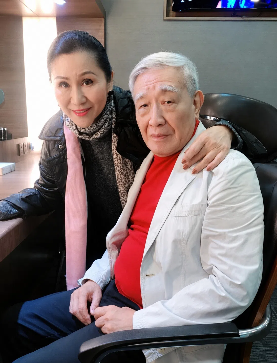 张帝（右）经常来新表演，陈明佩是演唱会节目策划统筹。（陈明佩提供）