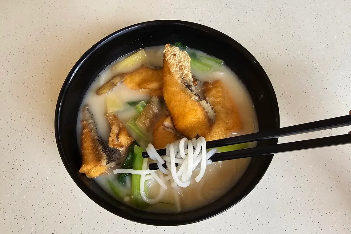 香港街珍达记的招牌菜之一鱼肉米粉汤。（黄亿敏摄）