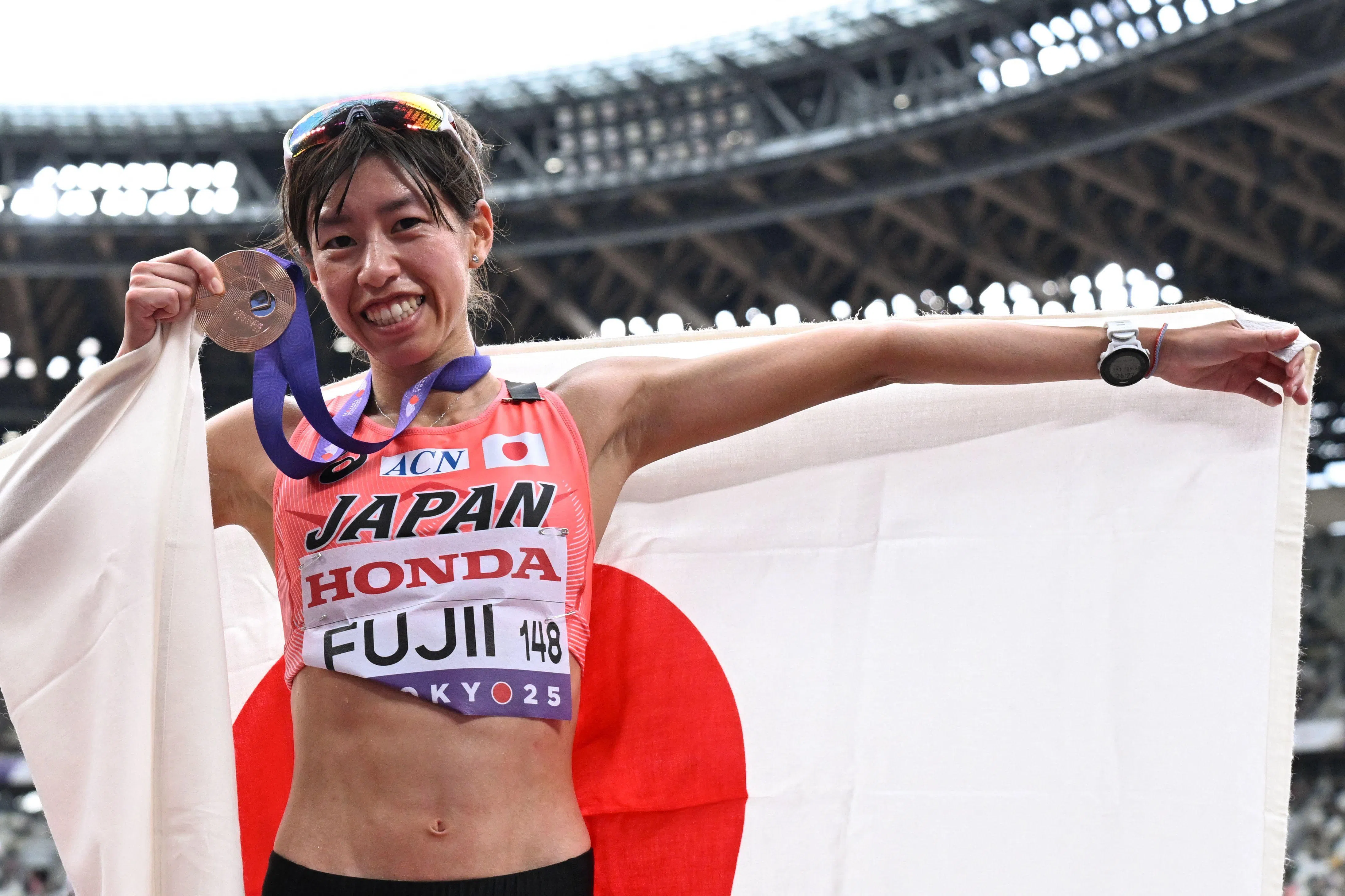 日本女将藤井菜菜子在主场观众助威下赢得铜牌。（法新社）