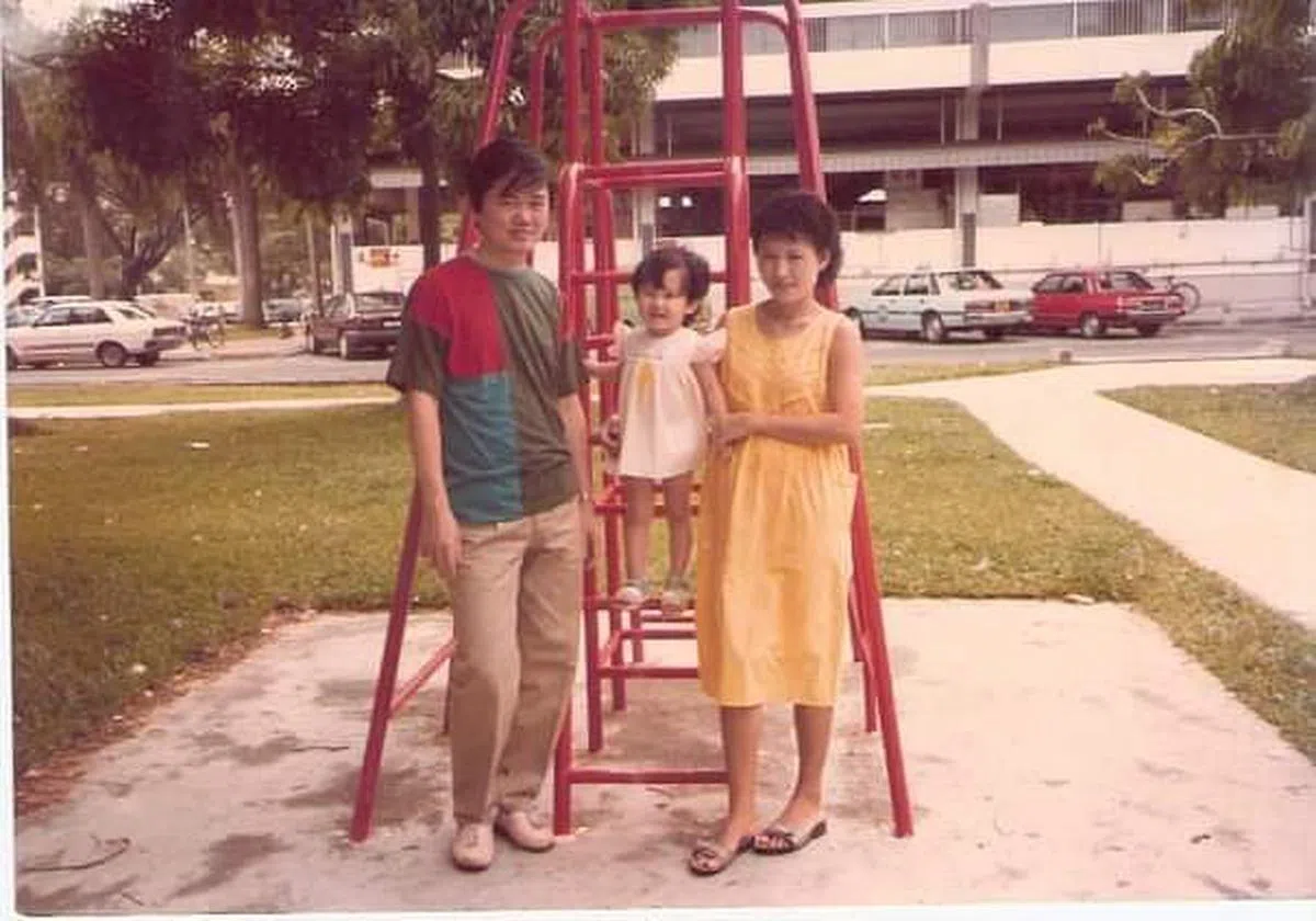 邓丹平的老家位于旧机场路小贩中心后。（受访者提供）