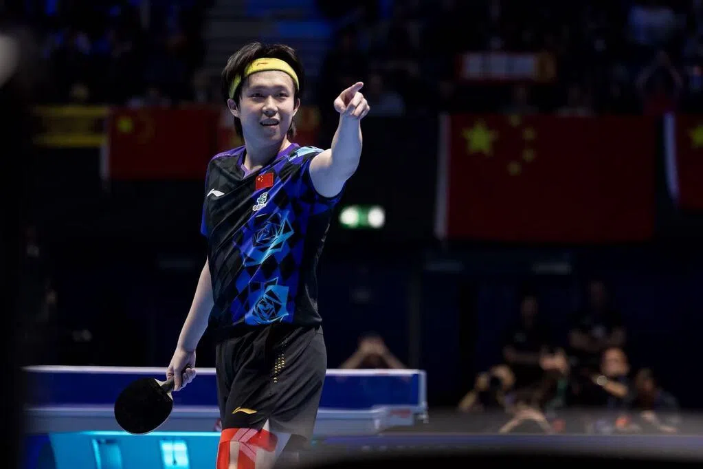 中国男队新加坡时间星期一（5月11日）凌晨以3比0战胜日本，夺得2026伦敦世界乒乓球团体锦标赛男团冠军，完成十二连冠大业，同时也收获史上第24冠。