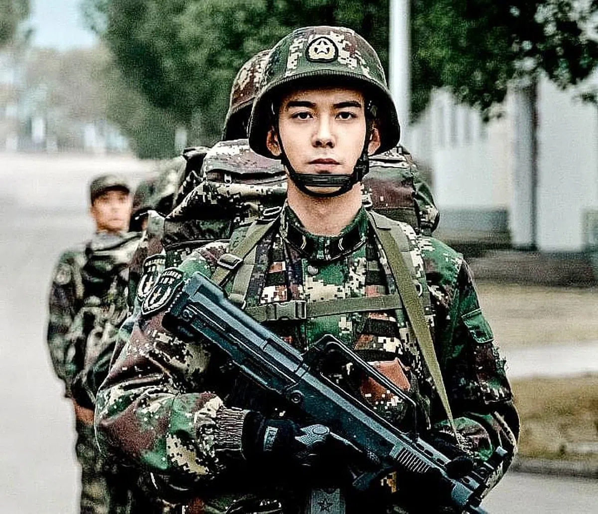 陈星旭接演军事剧《号手就位》。