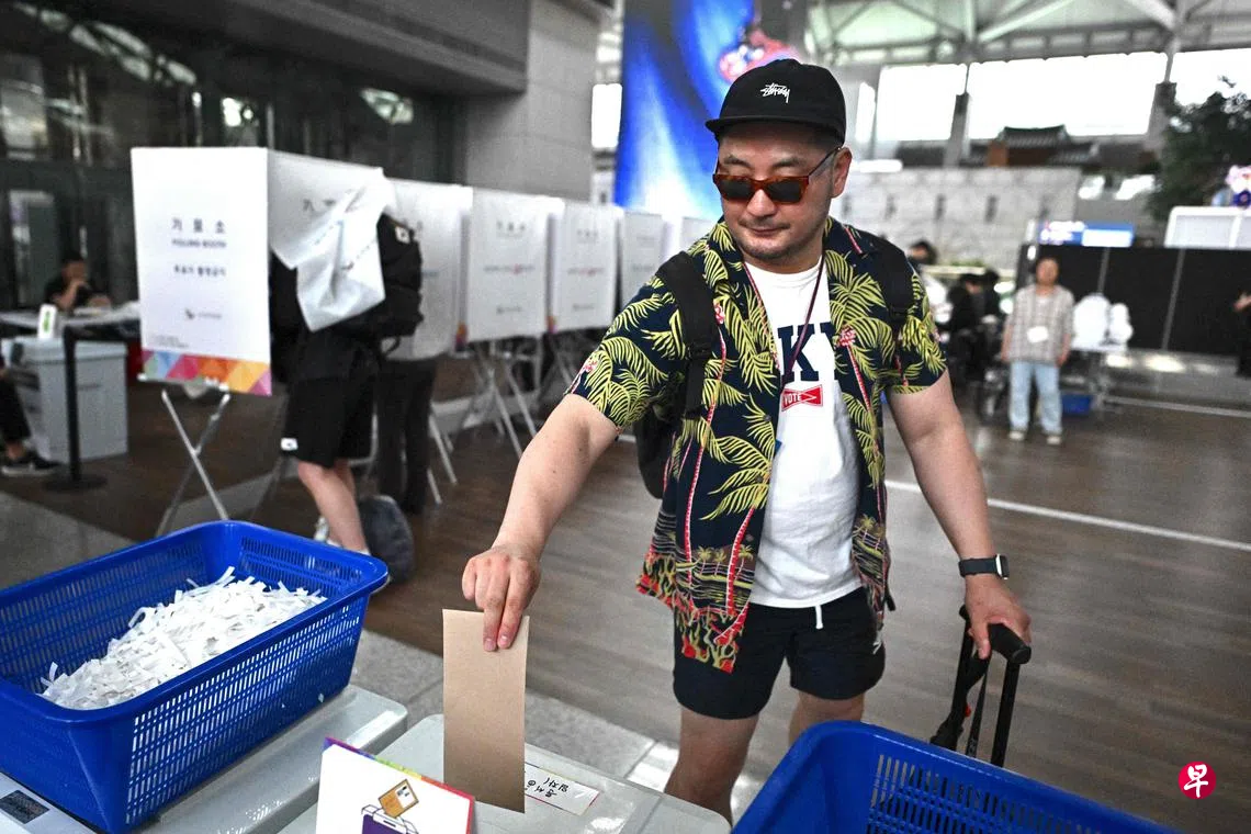 韩国总统选举提前投票启动 首日投票率创历史新高| 联合早报