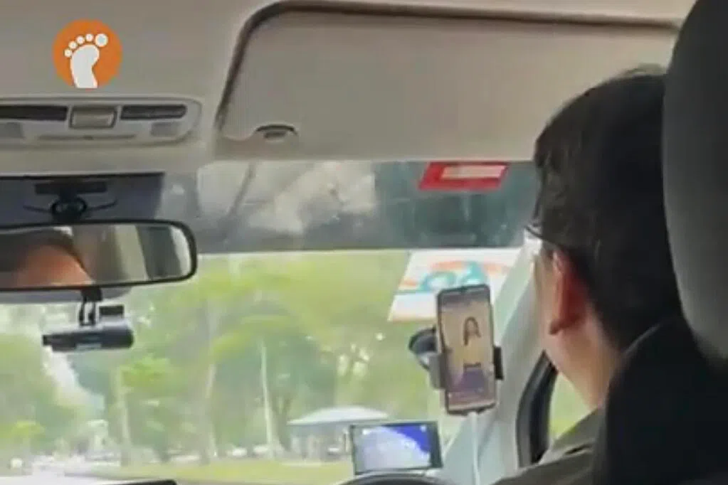 开车看手机视频 私召车司机被停职