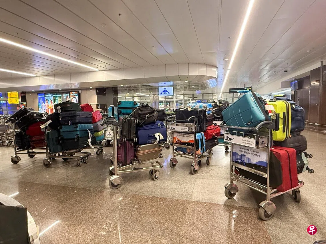 飞行员短缺酿航空混乱印度航空IndiGo数千行李错放惹众怒| 联合早报