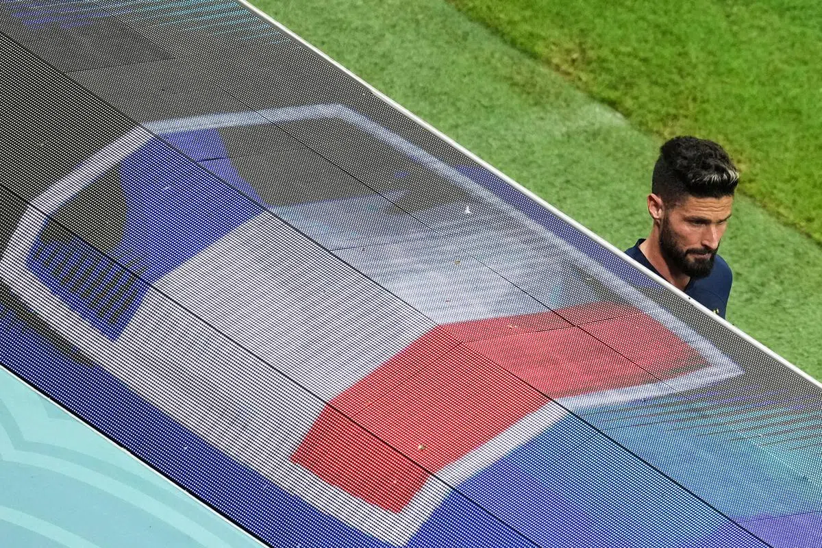 上场比赛对阵英格兰表现突出的吉鲁本场无进球入账，并在比赛64分钟时替换下场。（新华社）