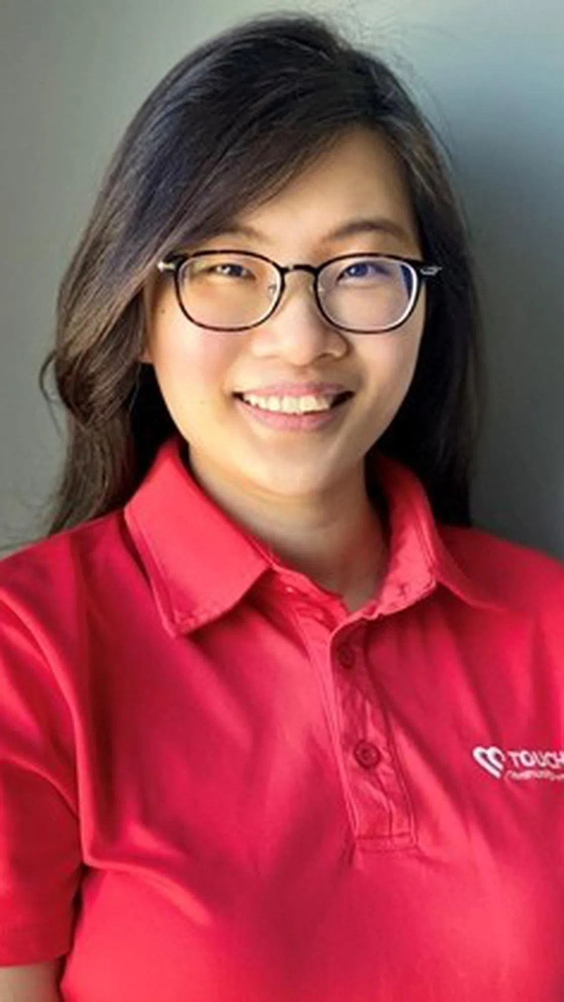 触爱网络健全服务主管黄欣仪建议家长善用新闻事件和孩子讨论网安课题。（受访者提供）