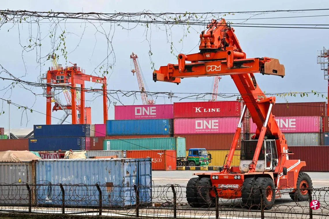 学者：亚细安应降低内部贸易壁垒减少对美国的依赖| 联合早报