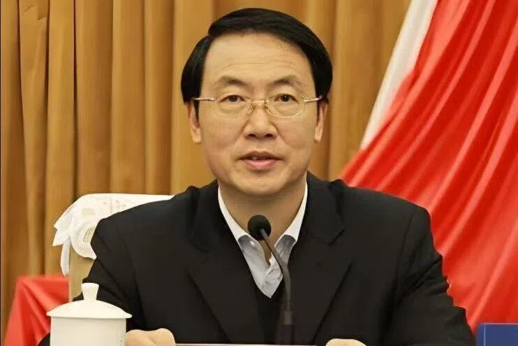 退休多年后落马的江西高官胡幼桃被提起公诉，检方起诉指控他非法收受他人财物，数额特别巨大。