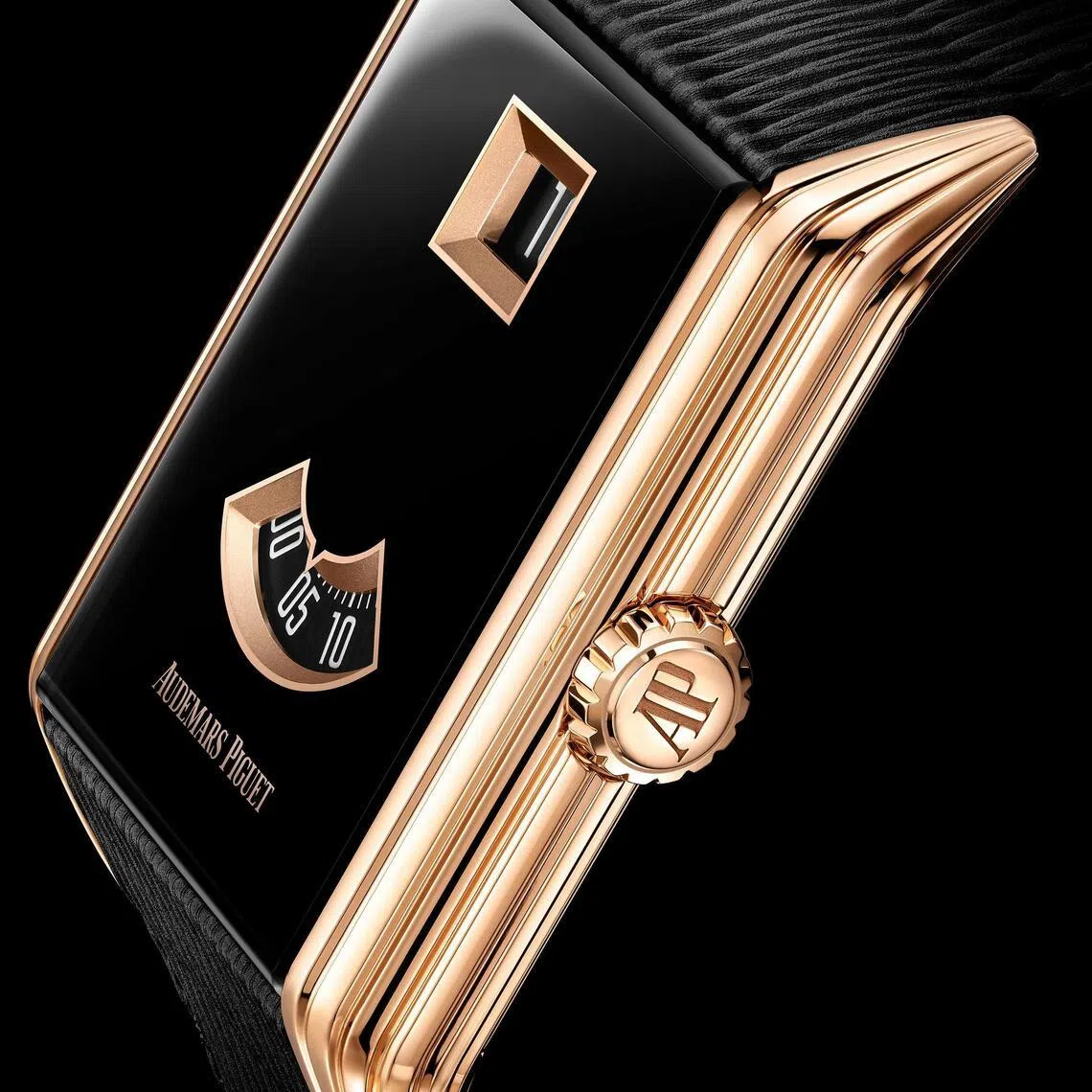 爱彼Neo Frame系列跳时腕表，灵感源自1929年Ref.1271原型表款。（爱彼提供）