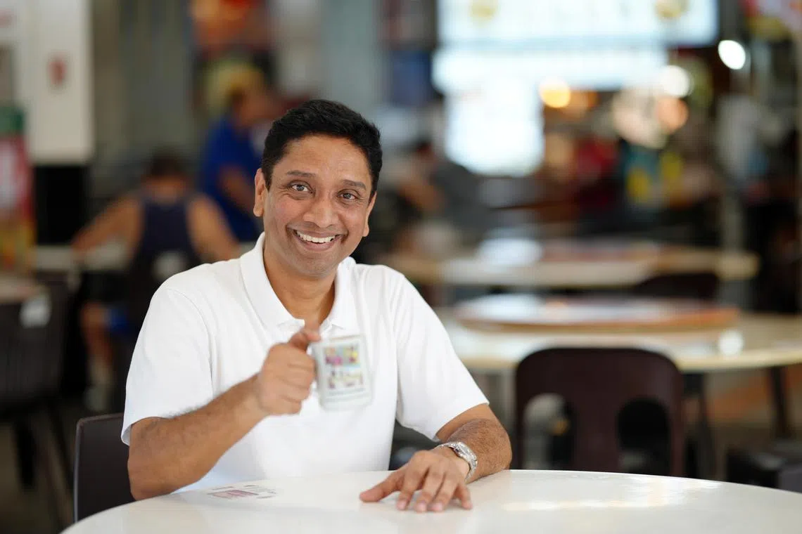 迪内希认为，反对党提出的政策主张，只是在现有政策上微调，把“咖啡乌少糖”改成“无糖黑咖啡”。（谢智扬摄）