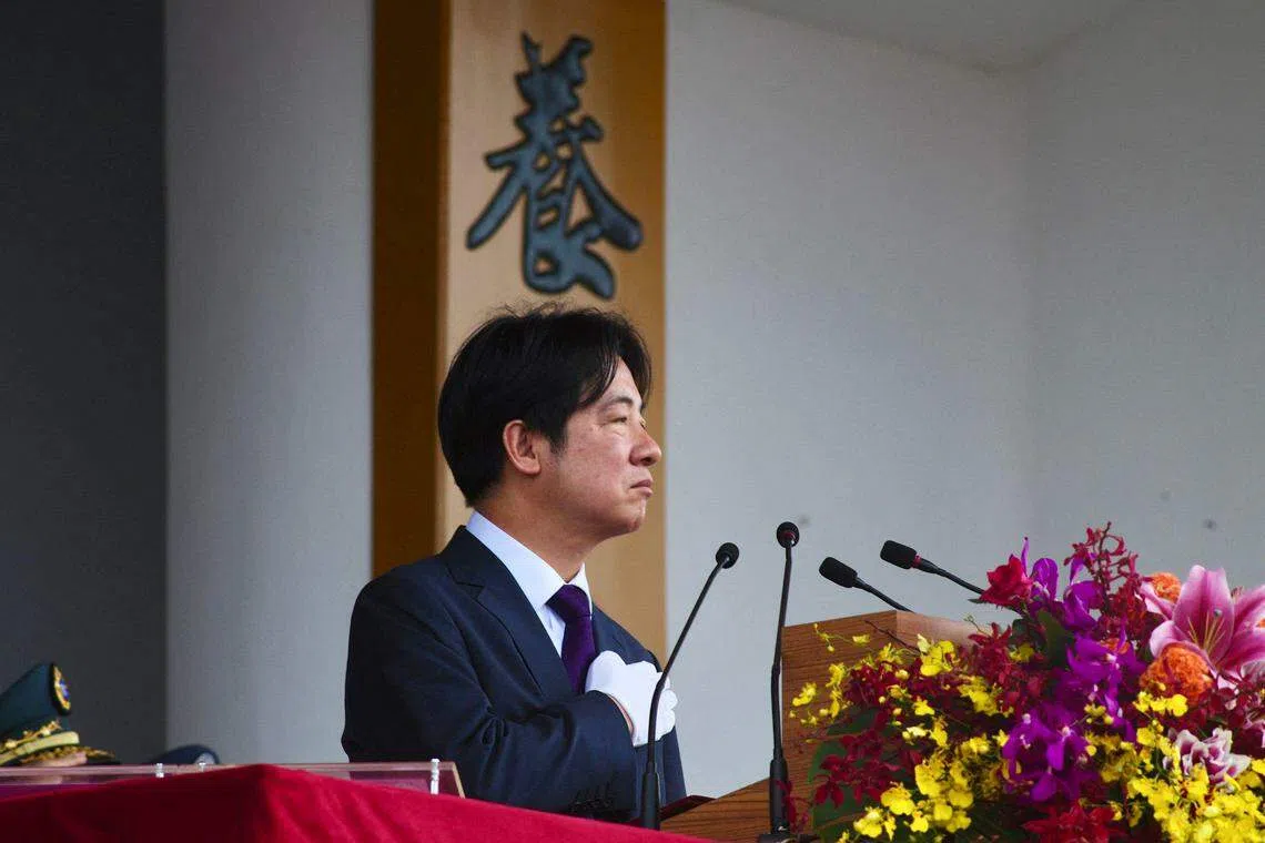 台湾总统赖清德自5月20日就职演说以来，多次重申“中华民国与中华人民共和国互不隶属”立场，6月16日在高雄主持黄埔建校百年校庆活动时，更强调台军面对的最大挑战，是中国大陆意图“并吞台湾、消灭中华民国”。（法新社）