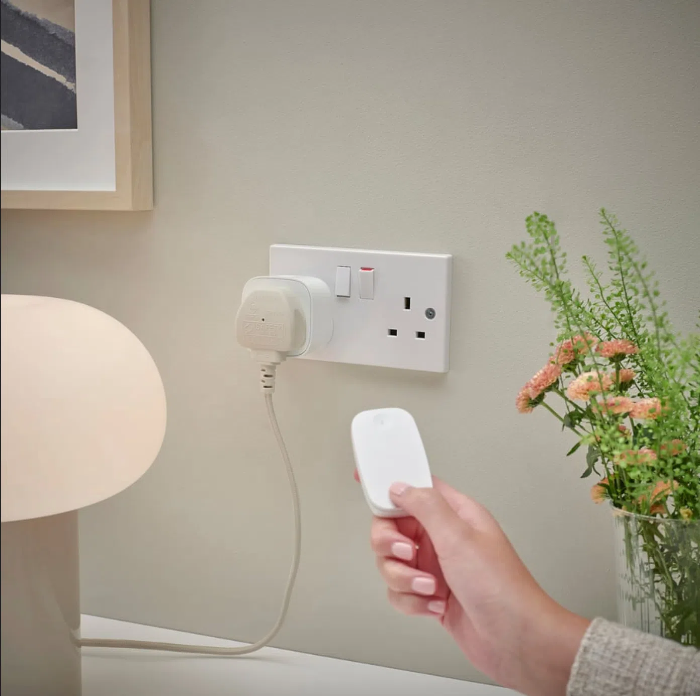 宜家的智慧电插座能遥控开关。（IKEA）