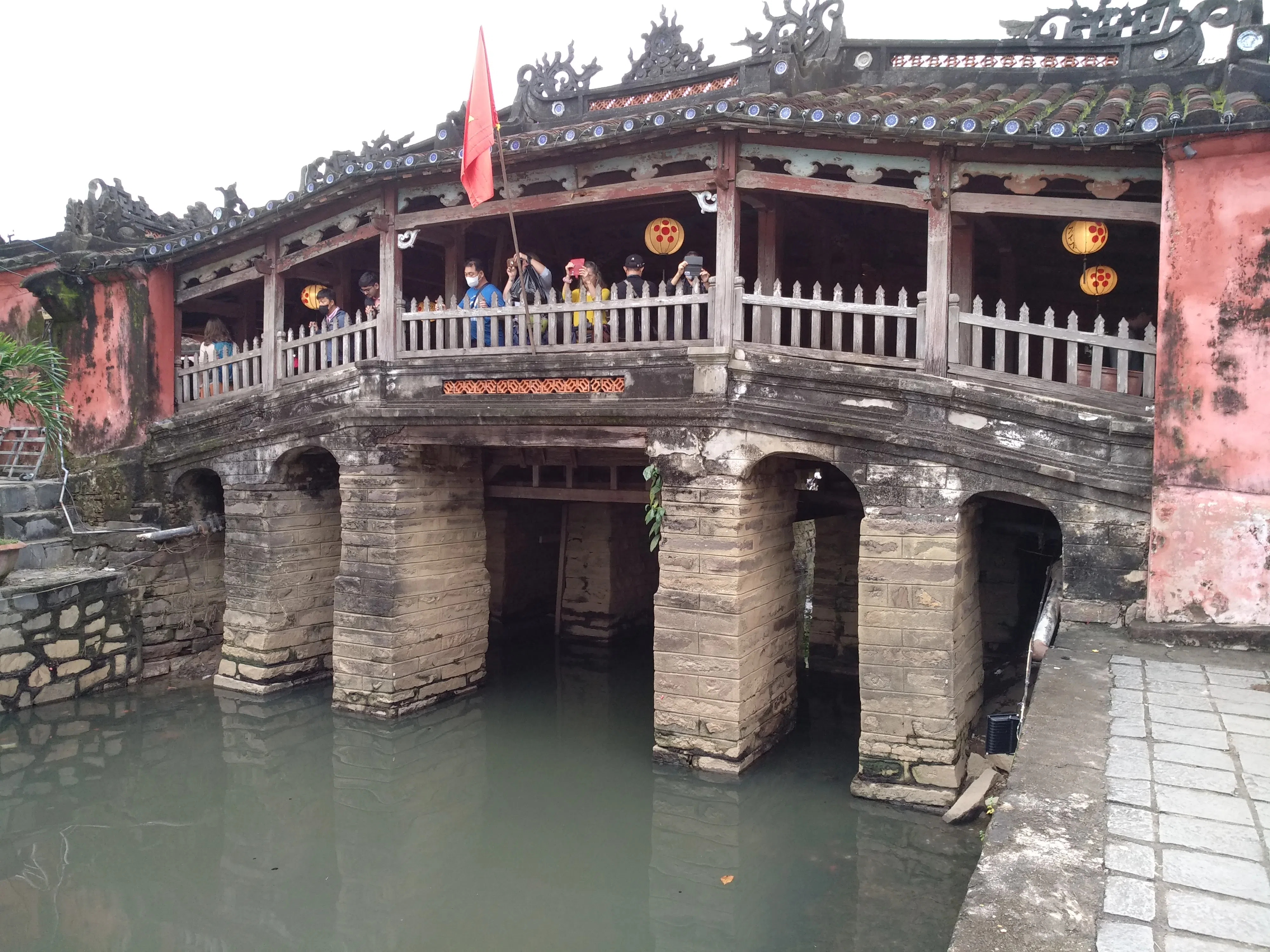 会安的地标——来远桥。（小黛摄）