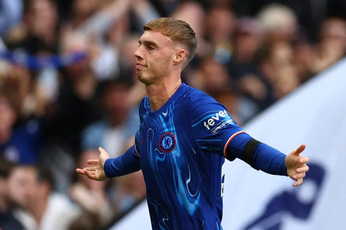 切尔西大将帕尔默将率领队友争取攻破利物浦稳固的龙门。（路透社）