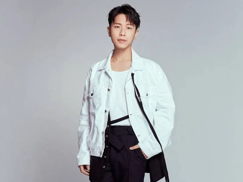 网传名单上也见台湾创作歌手韦礼安。（互联网）
