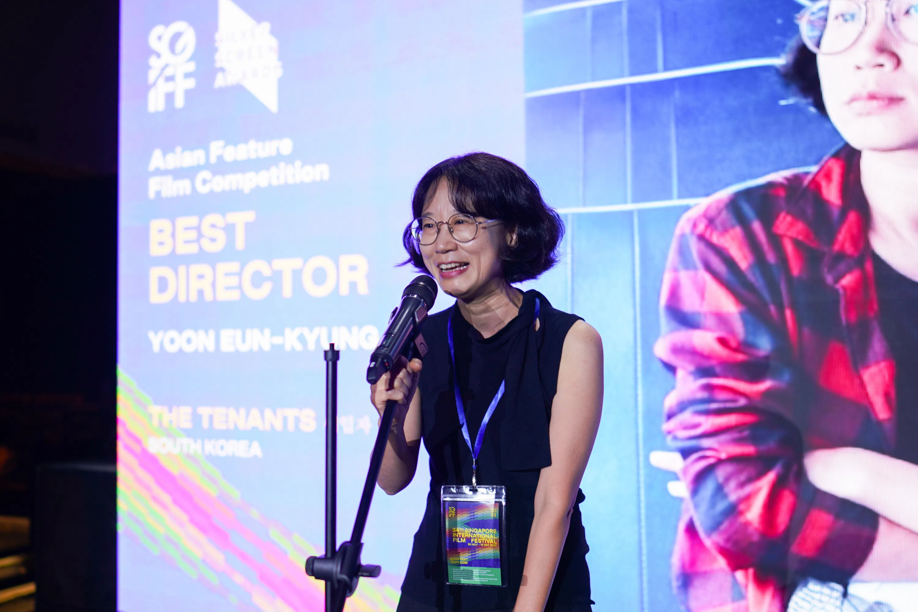 韩国导演尹恩庆凭《房客》夺得亚洲长片竞赛的“最佳导演奖”。（新加坡国际电影节提供）
