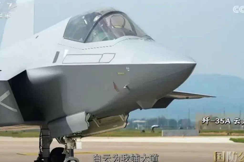 央视披露歼-35A代号“云龙” 专家称争取命名话语权