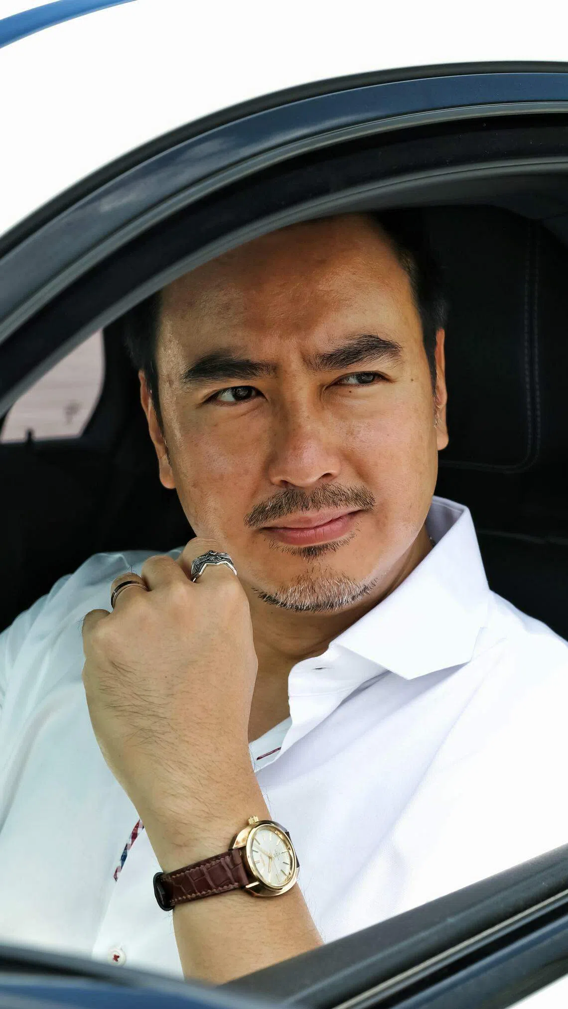 陈惜伟认为冠蓝狮设计独特，合理价格更是任何瑞士品牌无法比拟的。（受访者提供）