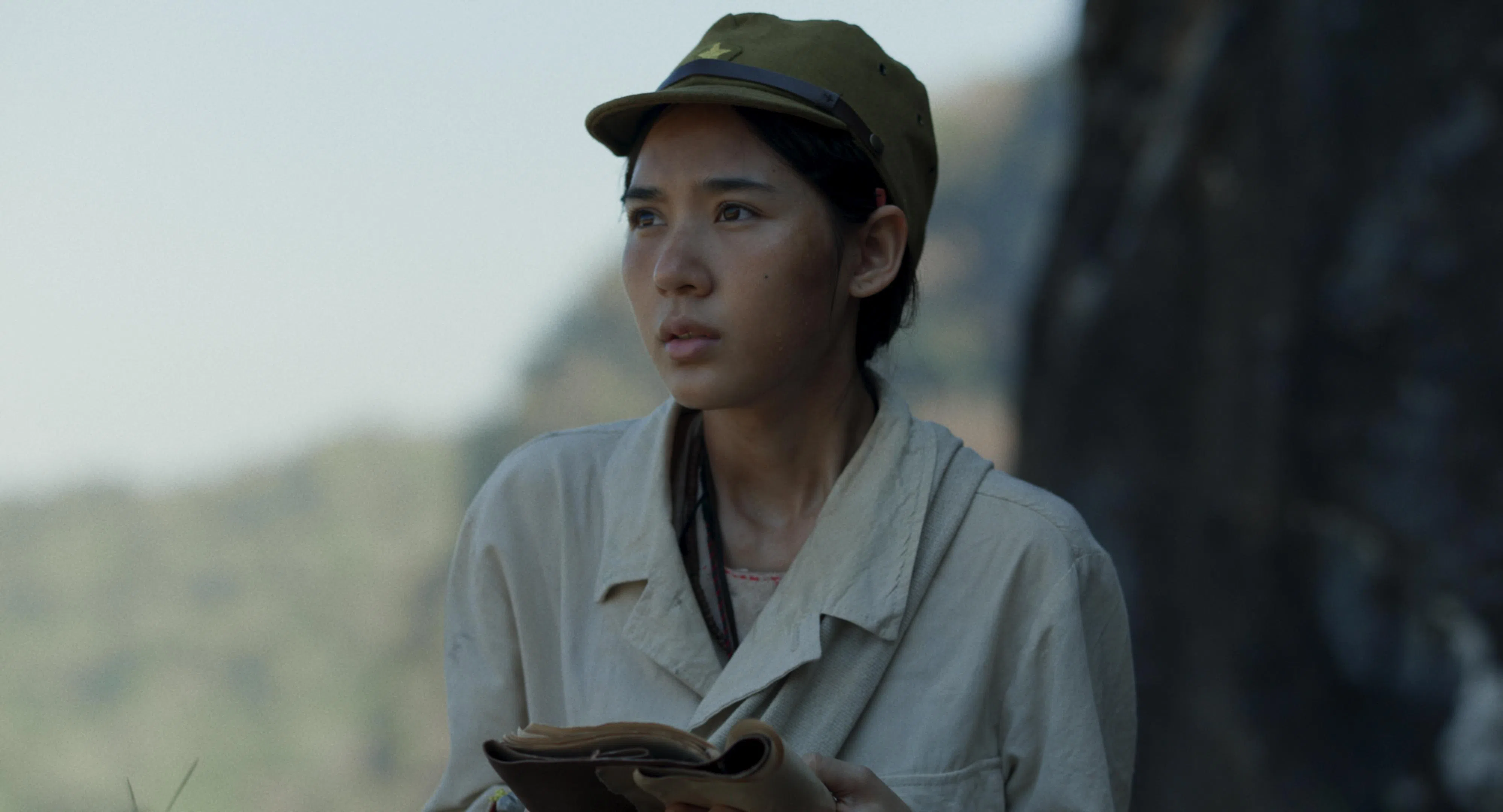 泰国女星Narilya Gulmongkolpech在《蜈蚣王》上演另类逃生记。（邵氏机构提供）