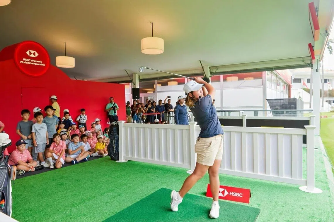 陈暄尹星期三亮相青少年高球训练营，希望以自身经历激励年轻球员。（汇丰女子高球世锦赛提供）