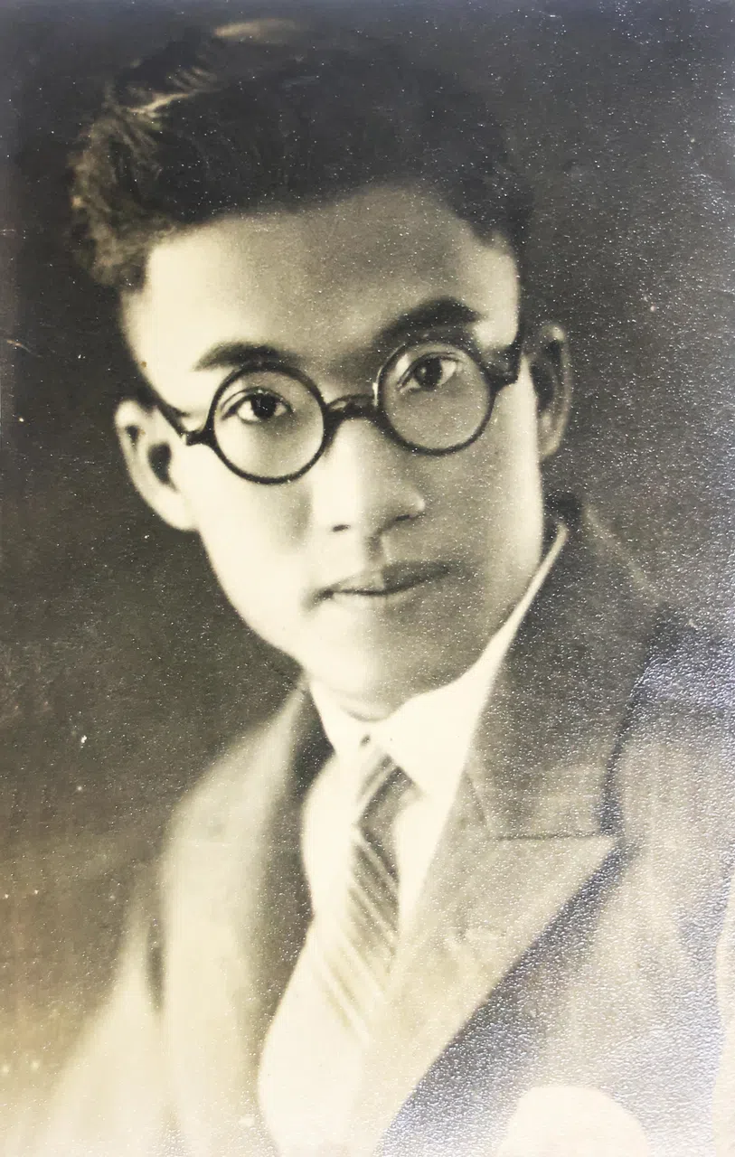 青年时期的曾心影，初抵马来亚。（曾昭文提供）