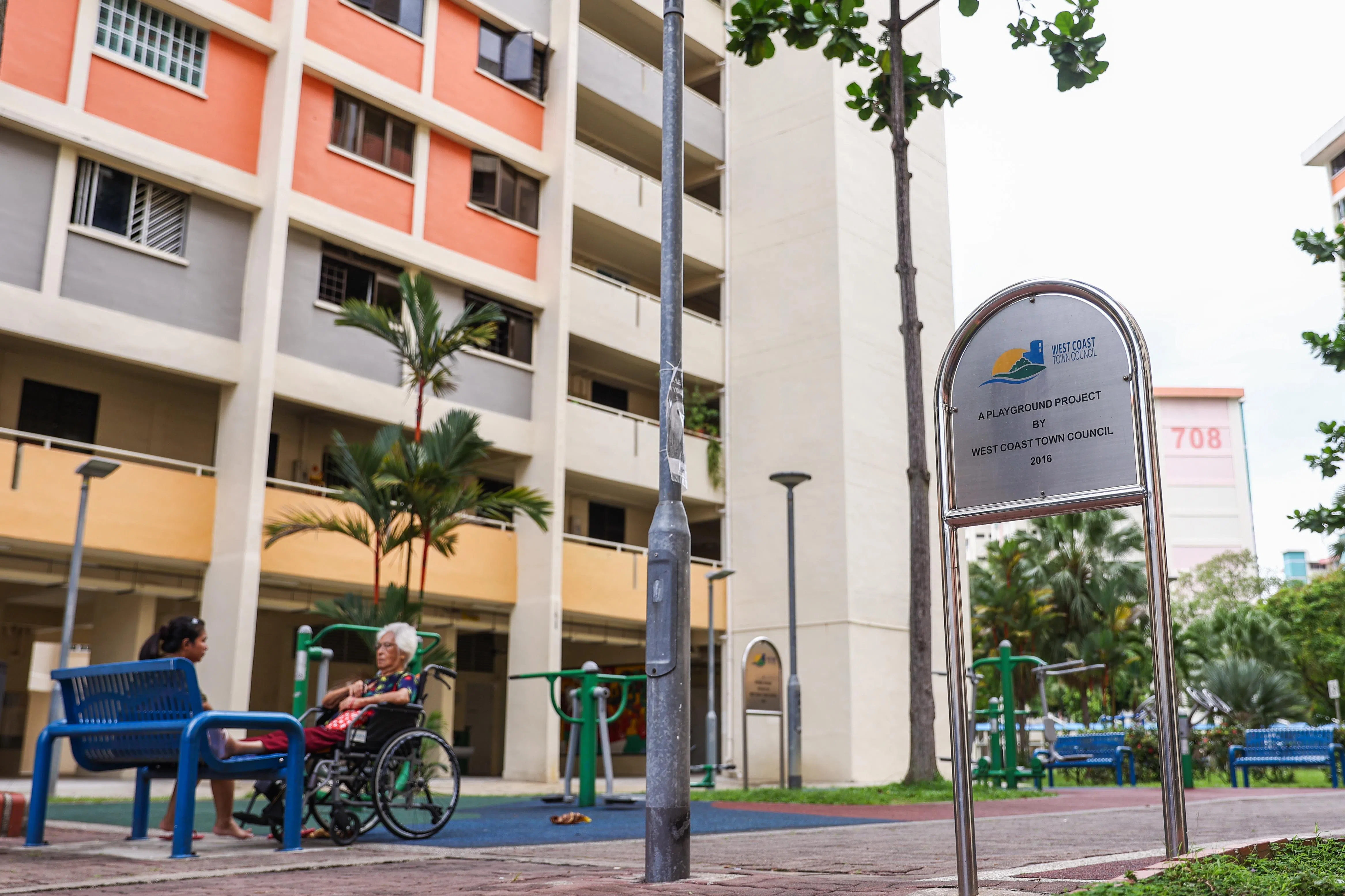 截至2月1日，西海岸集选区有选民14万8267人。重新划分后，新的西海岸—裕廊西集选区有15万8581人，约四分之三来自西海岸集选区，其余是原属裕廊集选区的达曼裕廊和裕廊西居民。（白艳琳摄）