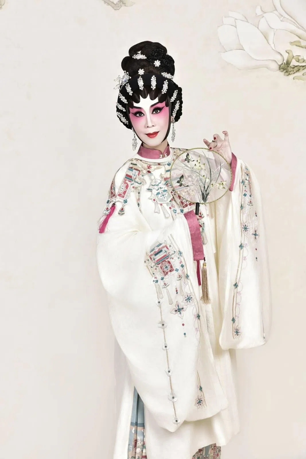 出身梨园世家的陈昤孜谈及两代人与罗家英的合作渊源，多重契机下促成《大鼻子情圣》在新加坡登台。（新艺剧坊提供）