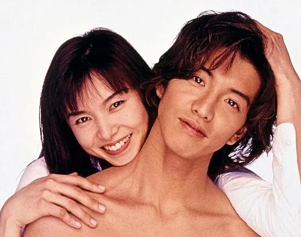 由木村拓哉（右）及山口智子主演的日葵《悠长假期》堪称经典。（互联网）