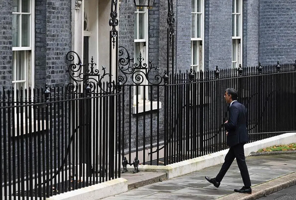 35岁才进入政坛的苏纳克，仅仅用了七年就入主唐宁街10号。（法新社）